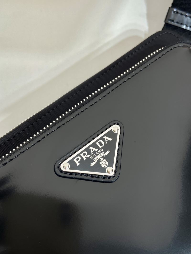 Pra*a waist chest packs